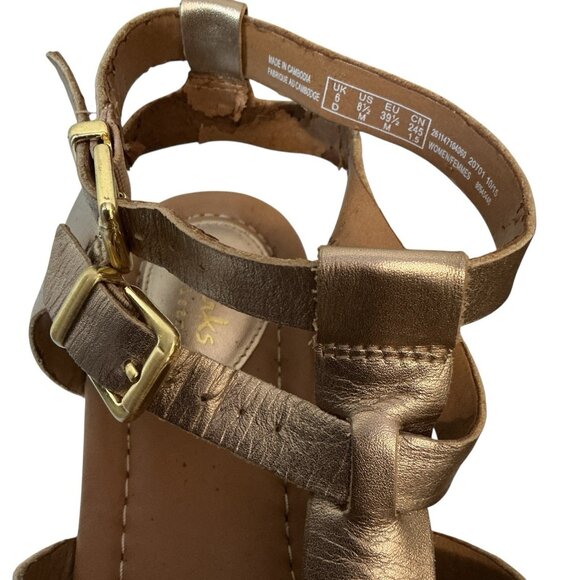 Clarks Artisan Gladiator Sandals 8.5 Gold Metallic Leather Strappy Comfort - Picture 10 of 13